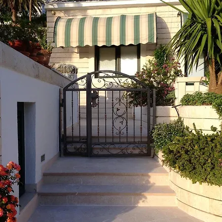 Lägenhet Apartments by the sea Drasnice, Makarska - 2705