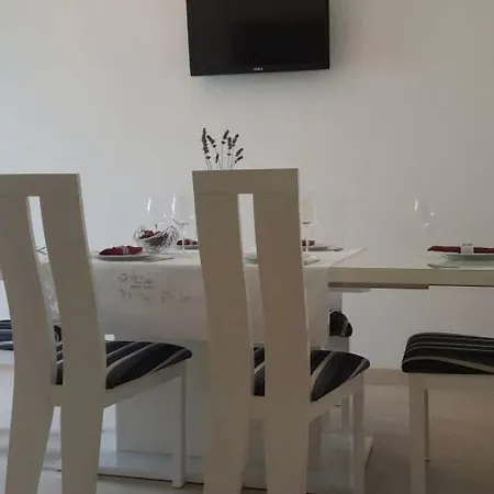 Apartments by the sea Drasnice, Makarska - 2705 Lägenhet Drasnice